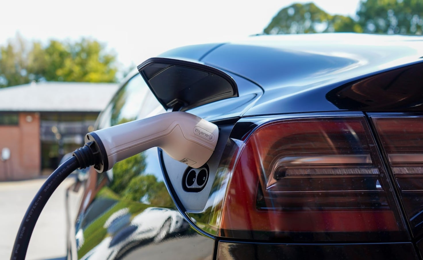Investire in azioni auto elettriche - previsioni