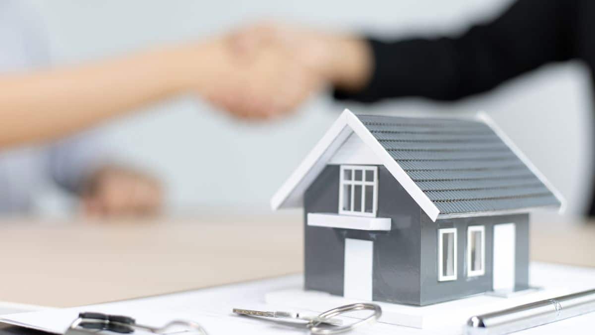 Investire in immobili conviene? Contro